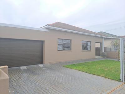 House For Sale in Parow Valley, Cape Town