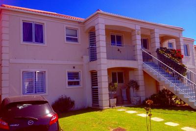 Apartment / Flat For Rent in Royal Ascot, Milnerton